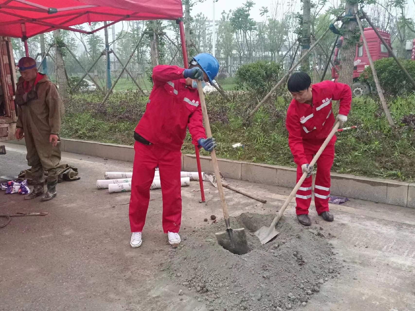 闻喜管道疏通哪家好】及时进行市政管道清淤